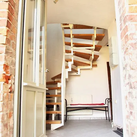 Gutshaus Buberow - Haupthaus & Loft Fuer Seminare & Gruppen Gransee